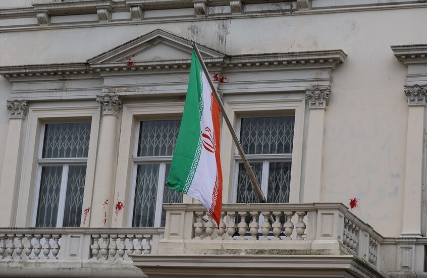 “سي بي إس نيوز”: برنامج إيران الصاروخي ودعم طهران لحلفائها الإقليميين لا يناقشان حاليا