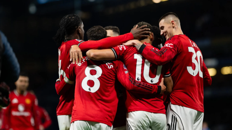 مانشستر يونايتد يقتنص فوزا ثمينا من ملعب تشيلسي