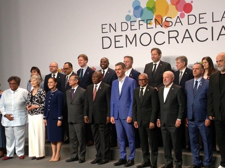 بينما يشن ترامب هجوما لاذعا على إسبانيا.. قادة تقدميون يجتمعون في برشلونة للدفاع عن النظام الدولي