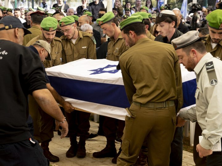 الجيش الإسرائيلي يعلن ارتفاع عدد الجنود الجرحى إلى 690 عسكريا بالمعارك مع حزب الله.. ماذا يعني ذلك؟