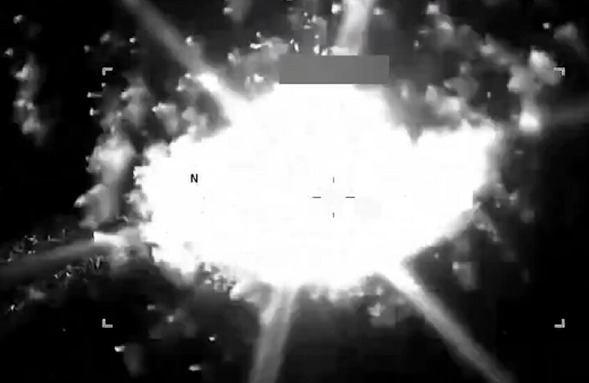 القوات الأمريكية تشن غارة على سفينة يشتبه في “تهريبها للمخدرات” وتقتل ثلاثة أشخاص (فيديو)