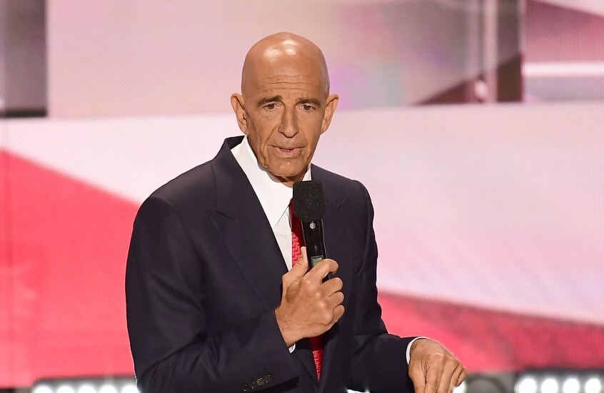 القيادة المركزية الأمريكية تنشر مشاهد لإقلاع المروحيات لتنفيذ عملية إنزال على سفينة “توسكا”