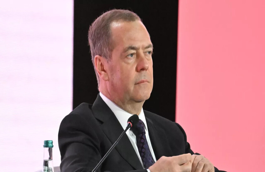 مدفيديف: روسيا تخوض حرب وجود