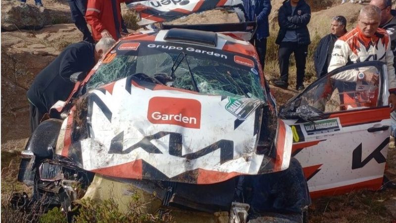 سباق يتحول إلى مأساة.. وفاة متفرج وإصابة آخر في حادث رالي خطير (فيديو)