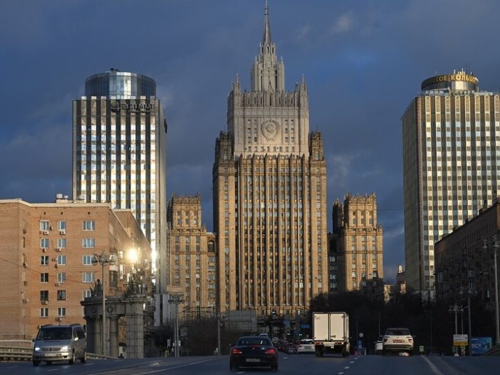 الخارجية الروسية: تعزيز بريطانيا وفرنسا لقدراتهما النووية يؤدي إلى سباق تسلح