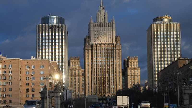 الخارجية الروسية: تعزيز بريطانيا وفرنسا لقدراتهما النووية يؤدي إلى سباق تسلح