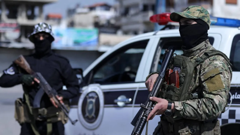 مقتل عنصر أمن وإصابة آخر بهجوم مسلح جنوب العاصمة السورية