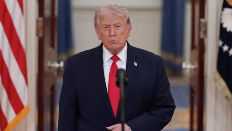 ترامب يطالب بتسريع إنتاج الأسلحة الأمريكية