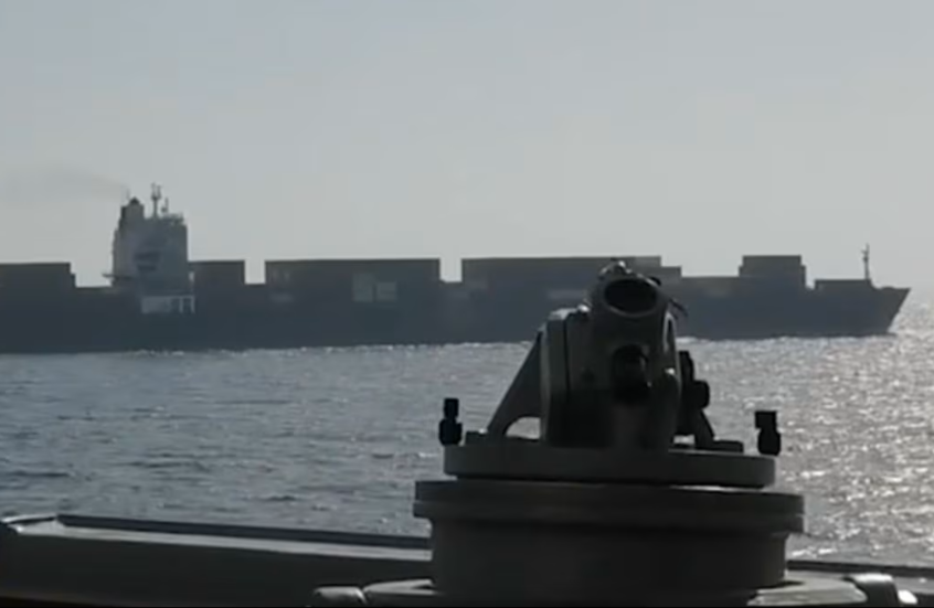 هل لها علاقة بإيران؟.. ترامب: السفينة التي اعترضها الجيش الأمريكي كانت تحمل “هدية من الصين”