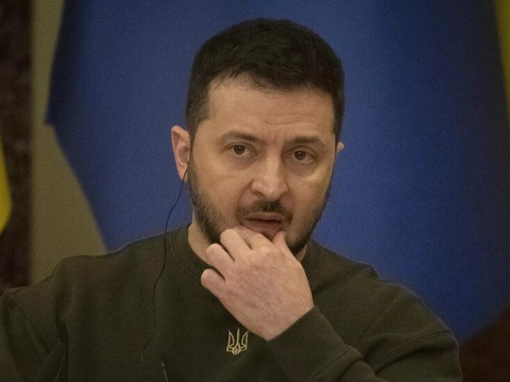 ميدفيدتشوك: زيلينسكي يسعى لحرب أبدية للبقاء في السلطة ويتجاهل خطة ترامب!