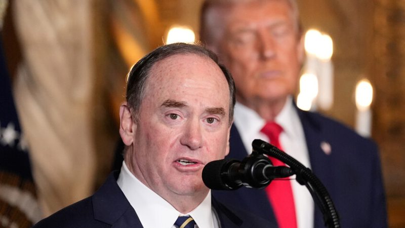 تزامنا مع حصار إيران.. استقالة وزير البحرية الأمريكي بسبب توتر متصاعد في البنتاغون وخلاف مع هيغسيث