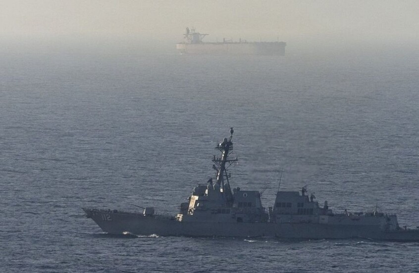 الجيش الأمريكي يعلن اعتراض ناقلة أخرى تحمل النفط من إيران (فيديو)