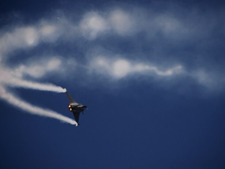 إعلام: مناورات فرنسية بولندية تحاكي ضرب أهداف في روسيا بأسلحة نووية