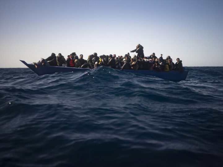 مقتل 17 مهاجرا صوماليا إثر انقلاب قاربهم قبالة السواحل الجزائرية