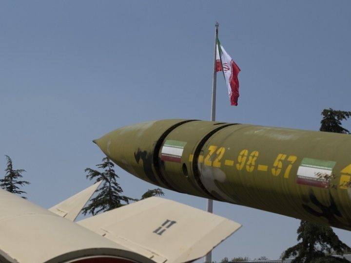 إيران تعلن تصنيع أكثر من 1000 نوع سلاح محليا وتؤكد: شبكة إنتاج عسكرية لم تتوقف في الحرب