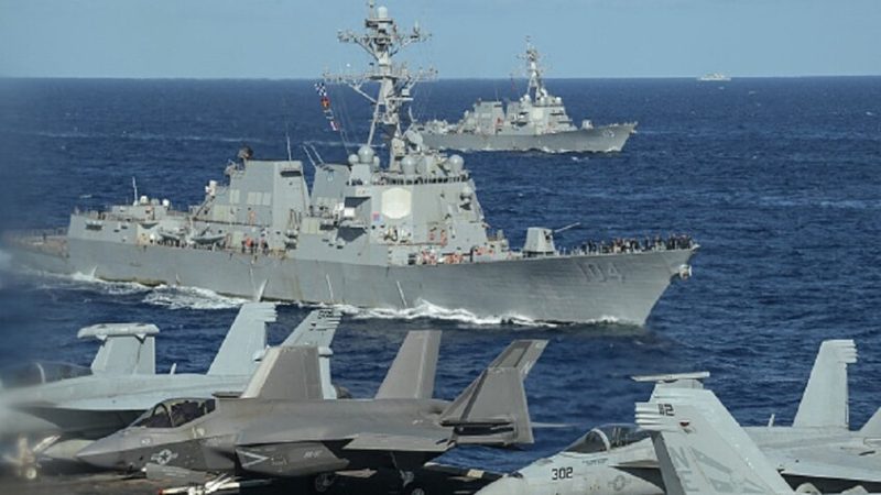 الجيش الأمريكي يكشف عن المدمّرة التي تقود حصار الموانئ الإيرانية (صورة)