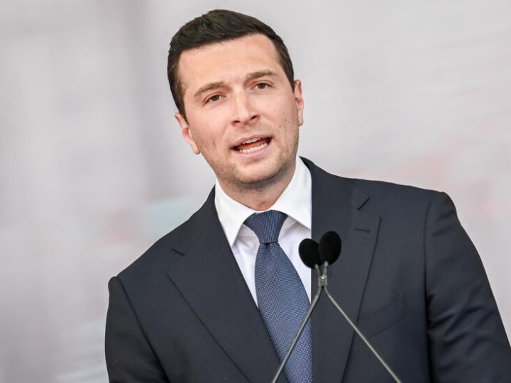 حزب لوبان يبحث عن بنك مستعد لإقراضه قبل الانتخابات الرئاسية