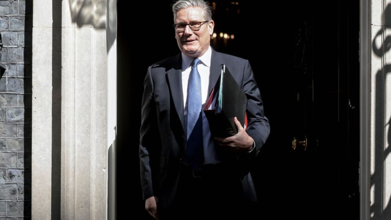 ستارمر على قناعة بفوز حزب العمال بقيادته في الانتخابات المقبلة