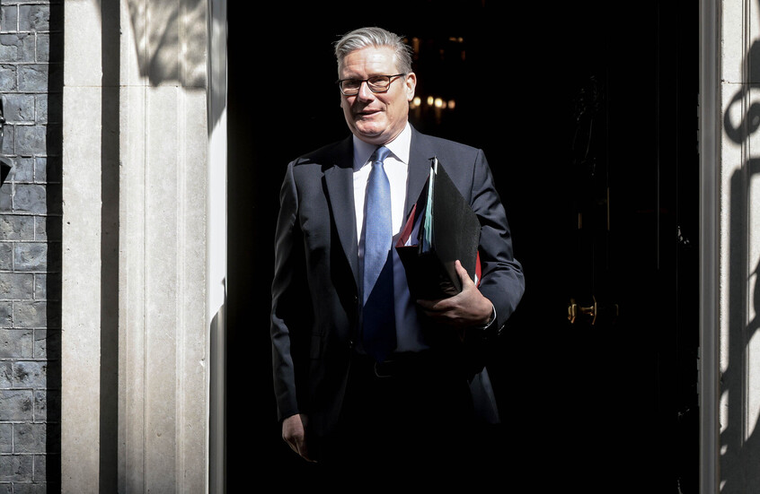 ستارمر على قناعة بفوز حزب العمال بقيادته في الانتخابات المقبلة