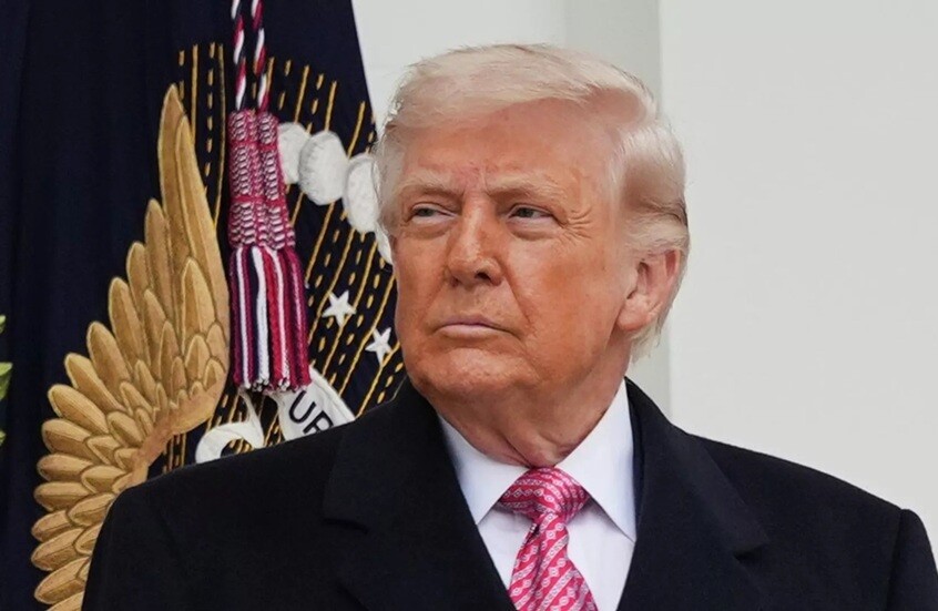 ترامب يهدد: خطوط أنابيب النفط الإيرانية قد تنفجر “بعد ثلاثة أيام” بسبب الحصار البحري