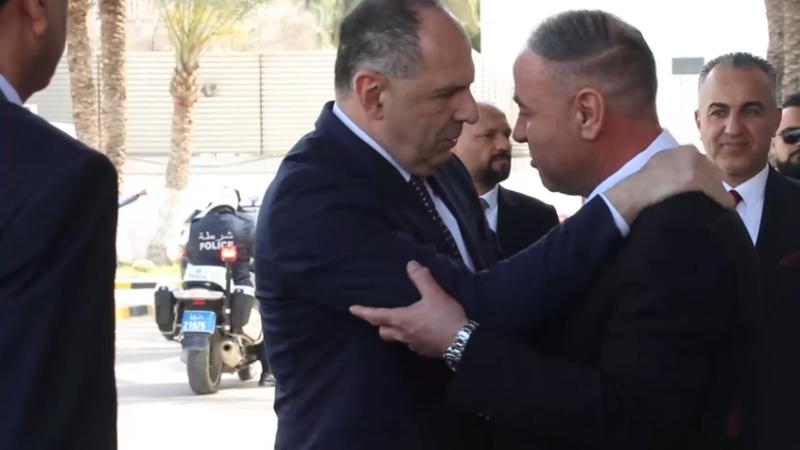 ليبيا واليونان تبحثان ترسيم الحدود البحرية وسط جدل إقليمي حول الاتفاقية التركية