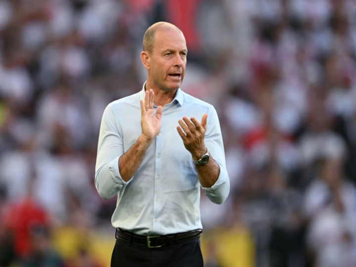 بعد الخسارة بثلاثية من بيراميدز.. مدرب الأهلي المصري يحسم مستقبله