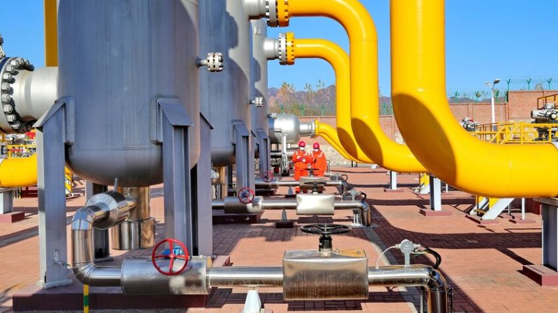 السفير الروسي لدى بكين: قيمة توريدات الطاقة الروسية للصين بلغت 80 مليار دولار في 2025