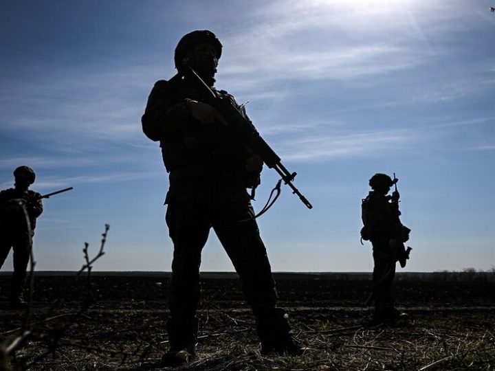 الدفاع الروسية تعلن تحرير بلدتين جديدتين شرق أوكرانيا