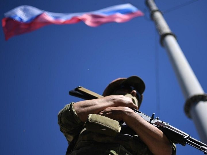 القوات الروسية تدخل “دولغايا بالكا” بعد تحرير إيلينوفكا وبدء تطويق قسطنطينوفكا