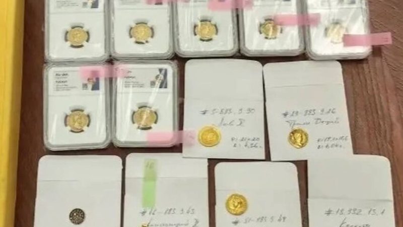 موسكو.. اعتقال أجنبي بحوزته نقود ذهبية مسروقة من متحف فرنسي