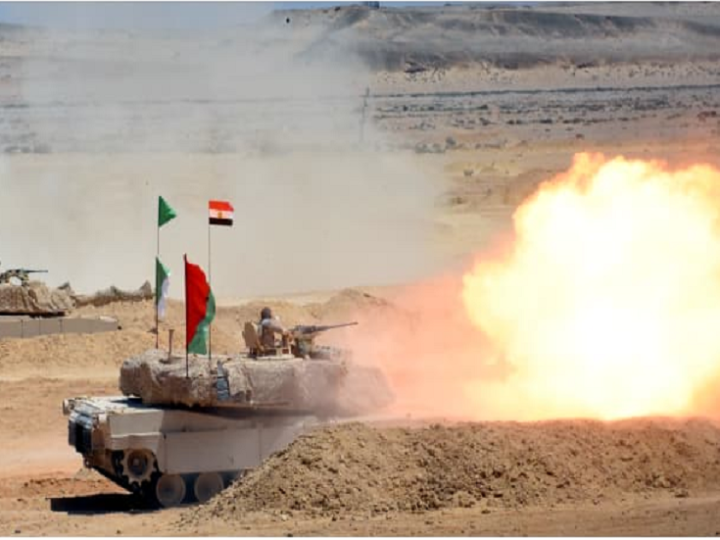 بالقرب من إسرائيل.. لواء مصري يكشف رسائل مناورات الذخيرة الحية “بدر 2026”