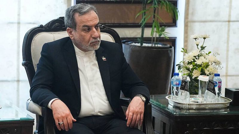 عراقجي ينتقد تسمية ترامب لمضيق هرمز بـ”مضيق ترامب”: خطأ فادح