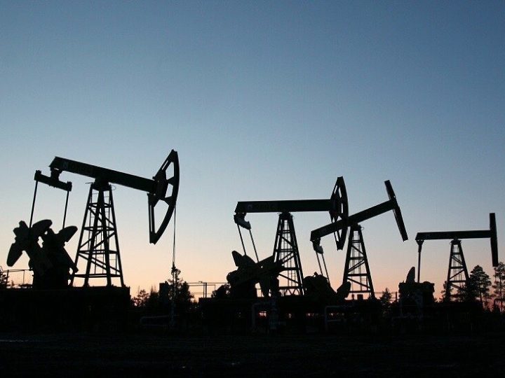 الولايات المتحدة تسعى لسحب نحو 92.5 مليون برميل من احتياطي النفط الاستراتيجي لتهدئة أسواق النفط