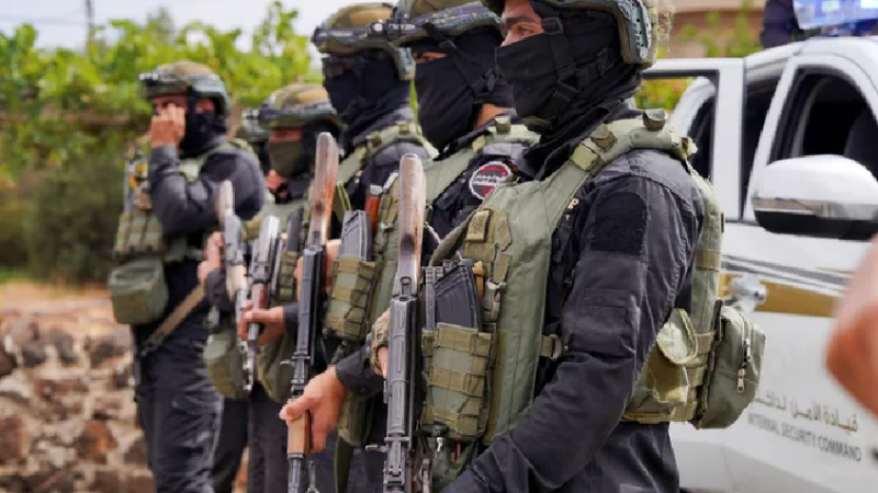 الداخلية السورية تصدر بيانا بعد اغتيال شخصية شيعية بارزة بقنبلة يدوية في قلب دمشق