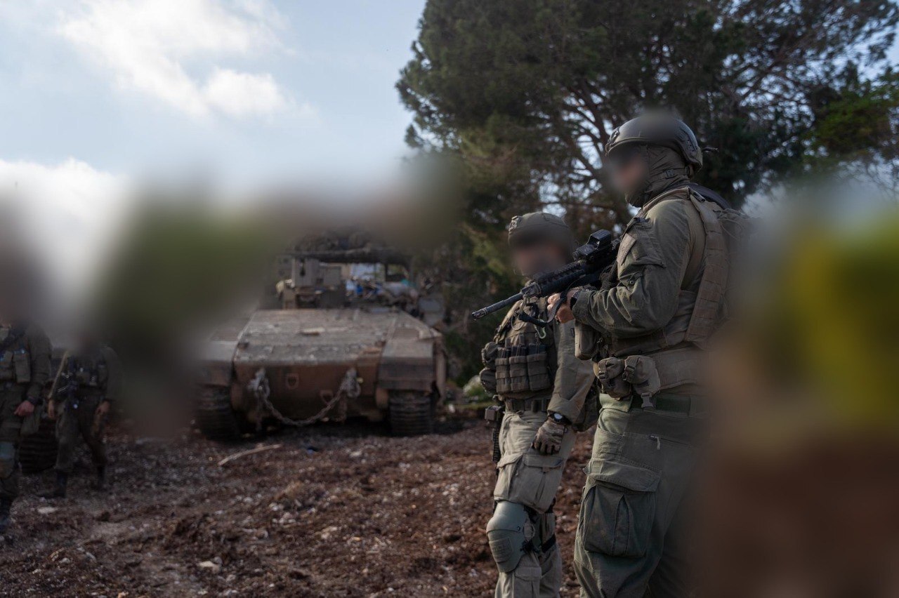 الجيش الإسرائيلي: استهدفنا نحو 120 هدفا في جنوب لبنان خلال نهاية الأسبوع (صور + فيديو)
