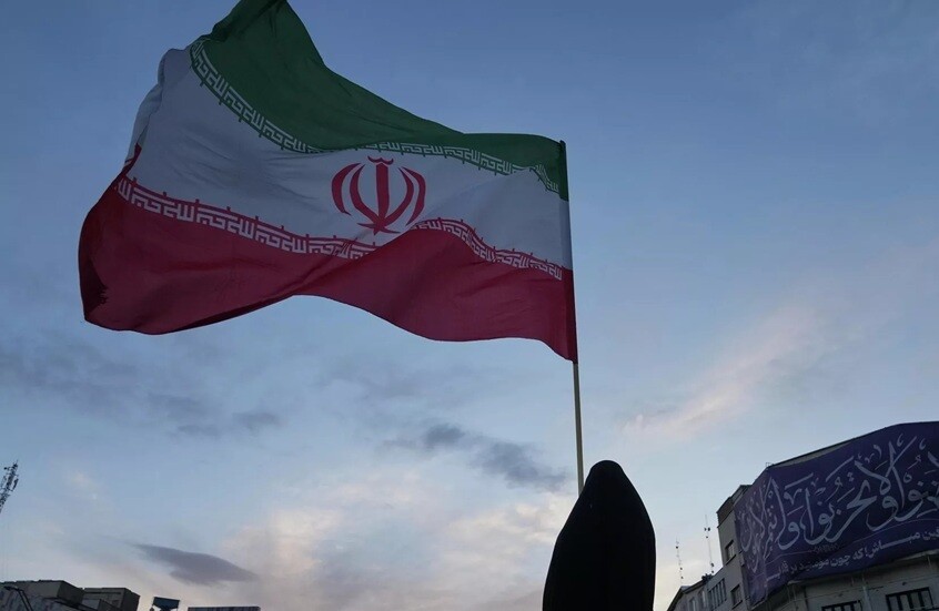 طهران: استيلاء الأمريكيين على سفن إيرانية “انتهاك صارخ” للقانون الدولي