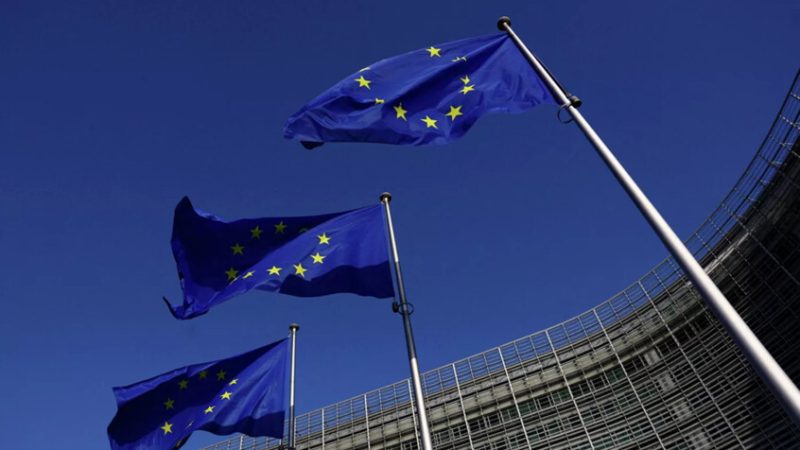 في زمن القطيعة.. لقاءات غير رسمية تبقي خط التواصل الأوروبي الروسي حيا