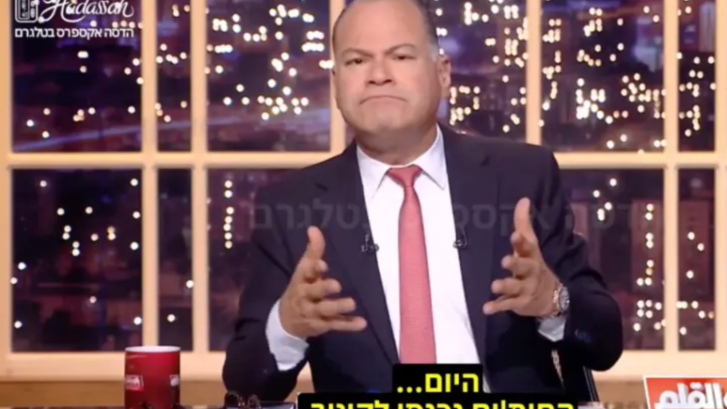 “جيشنا يأكل الصخور”.. إعلام عبري يضع رد إعلامي مصري على مستشرق إسرائيلي في خانة “التهديد الصريح”
