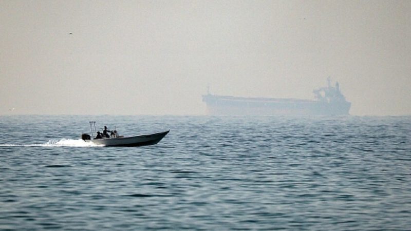 كوريا الجنوبية تعيد توجيه ناقلاتها عبر البحر الأحمر والنفط يصل من ميناء سعودي وسط أزمة هرمز