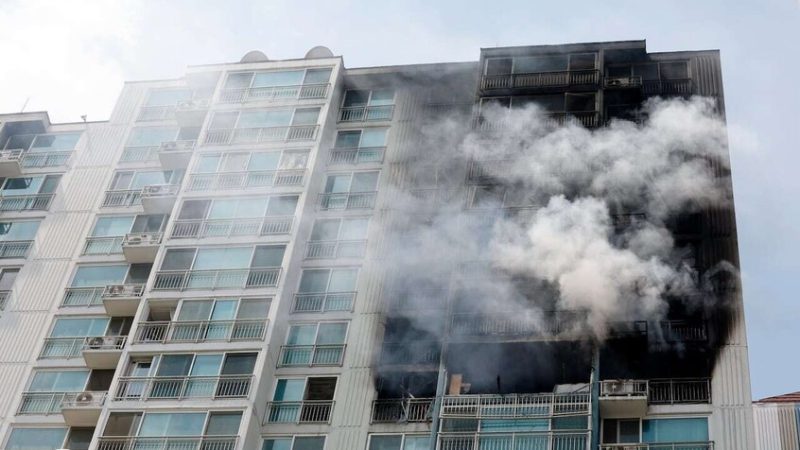 الصين.. مقتل 5 أشخاص وإصابة 2 بحريق في مبنى سكني
