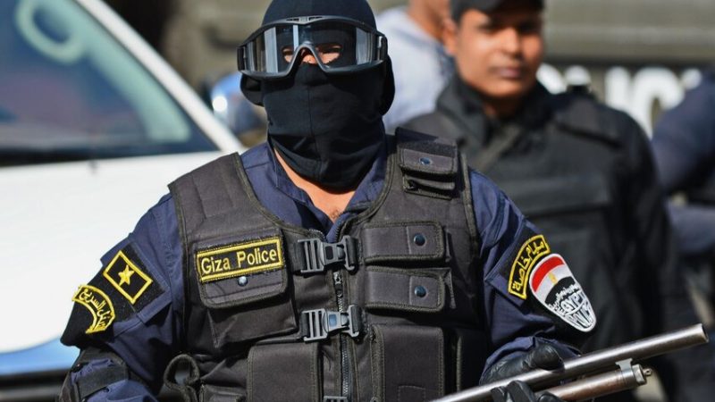 مصر.. الأمن يمنع نشاط خطيرا داخل مصنع سري