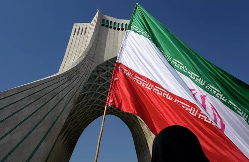 إيران ترد على الكويت: اتهامات لا أساس لها ودخول عناصر الحرس الثوري إلى بوبيان بسبب خلل بنظام الملاحة
