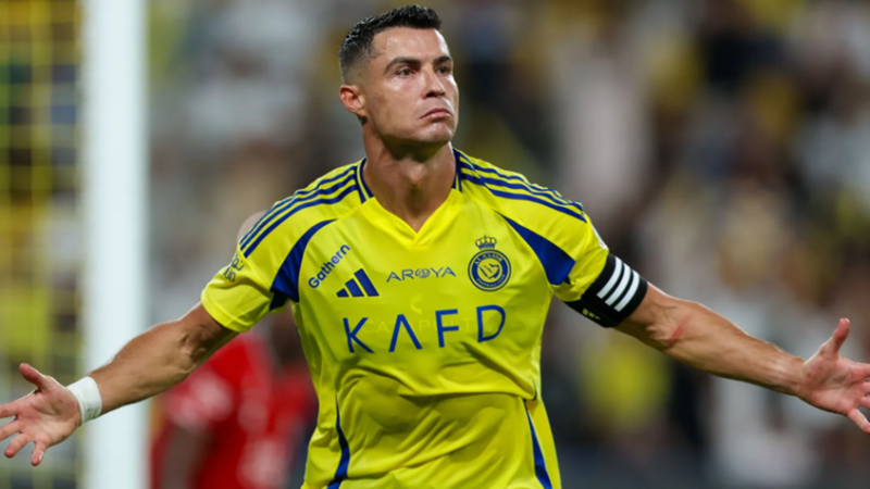 بعد تعادله الدرامي أمام الهلال.. 3 سيناريوهات لتتويج النصر بلقب الدوري السعودي في الجولة الأخيرة