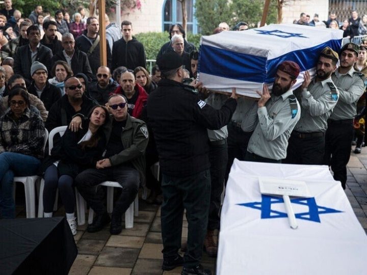بينيت: هجوم 7 أكتوبر أدى إلى الانهيار وانقلاب سياسي قادم سيهز إسرائيل 