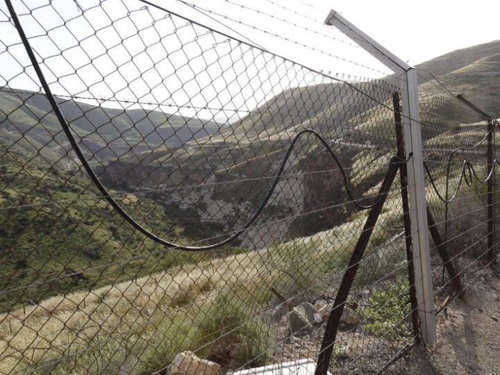 الجيش الإسرائيلي يجري مناورة مفاجئة عند الحدود الأردنية