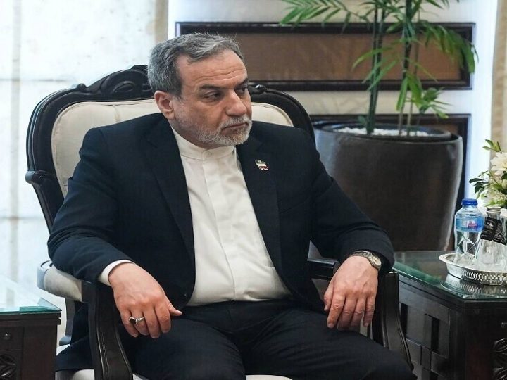عراقجي: ألم الأمريكيين الحقيقي سيبدأ عندما تبدأ الديون وأسعار القروض بالارتفاع