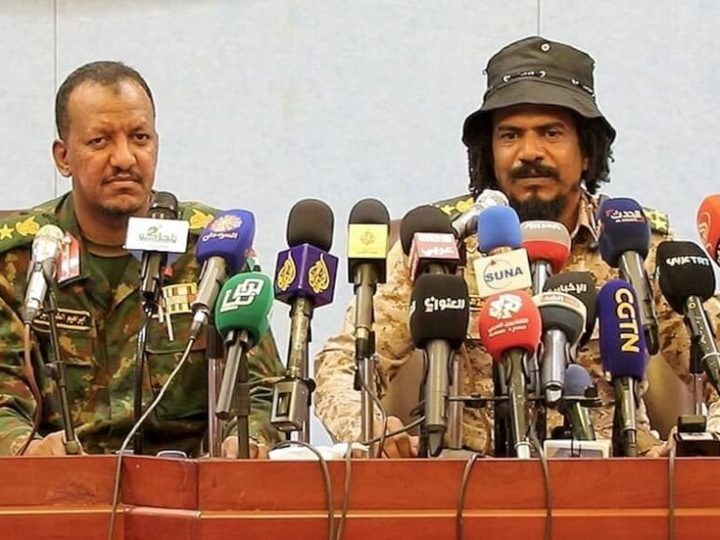 السودان.. “السافنا” المنشق من “الدعم السريع” يكشف تفاصيل مثيرة خلال مؤتمر صحفي بالخرطوم (فيديو)