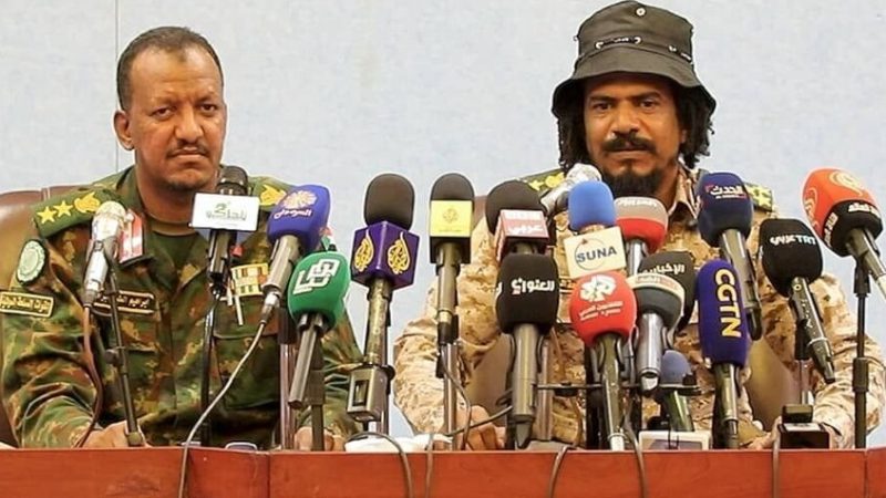 السودان.. “السافنا” المنشق من “الدعم السريع” يكشف تفاصيل مثيرة خلال مؤتمر صحفي بالخرطوم (فيديو)