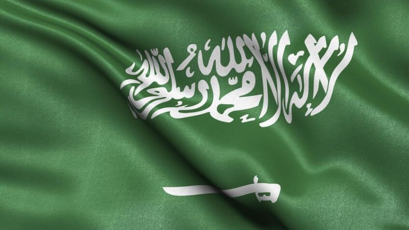 وزير الخارجية السعودي يبحث استقرار سوريا مع المبعوث الأممي توماس باراك