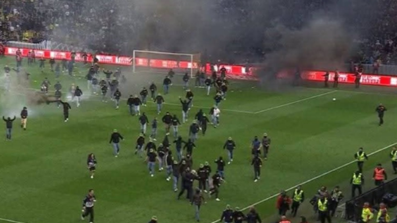 شغب جماهيري يلغي مباراة نانت وتولوز في الجولة الختامية بالدوري الفرنسي